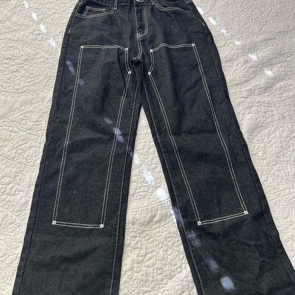 Black Baggy Cargo jeans with white Seam - Picture 5 of 7
